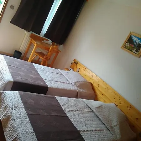Anais 3* لو فيفيي دو لاك